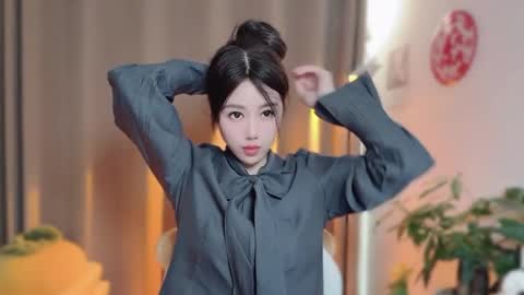 Snapshot of yuner0715 chatting on February 2026 05:11:01 AM YunEr online show from February 2026 05:11:01 AM