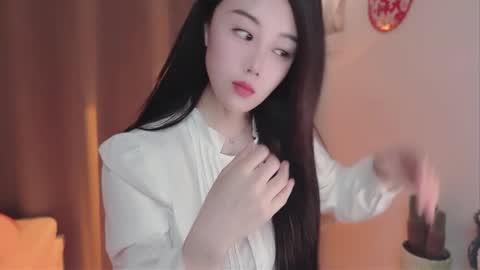 Snapshot of yuner0715 chatting on February 2026 03:48:01 AM YunEr online show from February 2026 03:48:01 AM