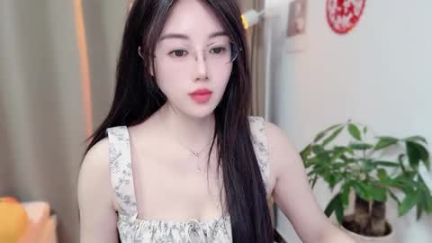 Snapshot of yuner0715 chatting on March 2026 08:10:02 AM YunEr online show from March 2026 08:10:02 AM