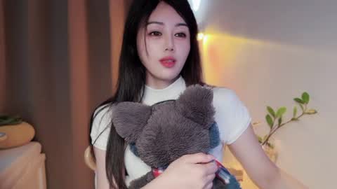 Snapshot of yuner0715 chatting on July 2026 06:47:02 AM YunEr online show from July 2026 06:47:02 AM