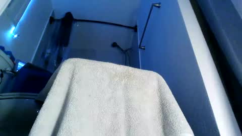 yung3587 online show from December 2024 12:05:01 AM