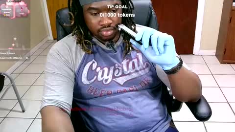 Snapshot of yungbbcbro chatting on December 2024 05:51:01 AM Octavian online show from December 2024 05:51:01 AM