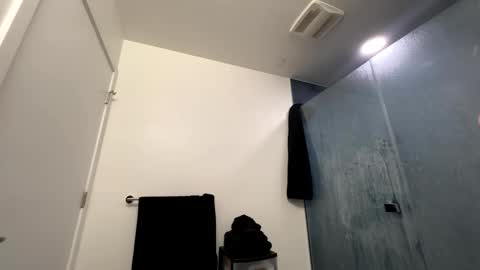 BbyTSSLut online show from April 2026 10:51:02 PM