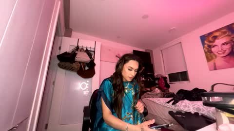 Snapshot of yungfemslut chatting on May 2026 10:36:01 AM BbyTSSLut online show from May 2026 10:36:01 AM