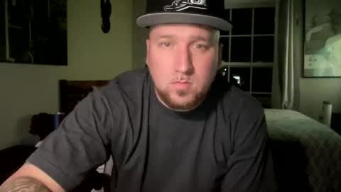 Snapshot of yungmugger47 chatting on May 2026 03:12:01 AM yungmugger47 online show from May 2026 03:12:01 AM