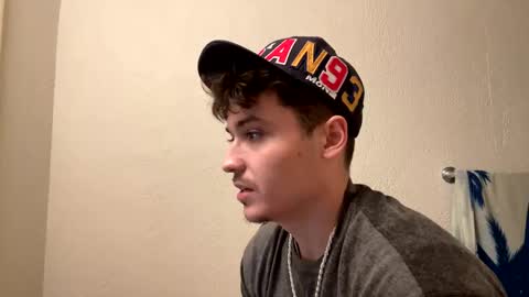 Snapshot of yungstudbev chatting on January 2025 04:55:02 AM yungstudbev online show from January 2025 04:55:02 AM