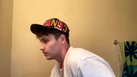 Snapshot of yungstudbev chatting on January 2025 01:31:01 PM yungstudbev online show from January 2025 01:31:01 PM