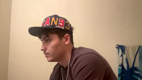 Snapshot of yungstudbev chatting on January 2025 08:40:02 AM yungstudbev online show from January 2025 08:40:02 AM