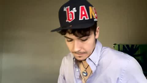 Snapshot of yungstudbev chatting on January 2025 01:47:01 PM yungstudbev online show from January 2025 01:47:01 PM