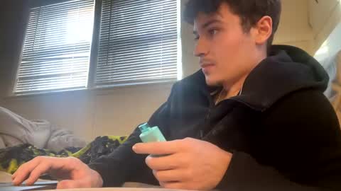 Snapshot of yungstudbev chatting on January 2025 08:58:01 PM yungstudbev online show from January 2025 08:58:01 PM