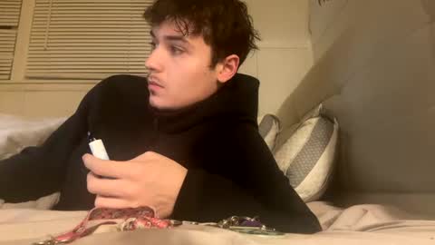 Snapshot of yungstudbev chatting on February 2025 04:06:01 AM yungstudbev online show from February 2025 04:06:01 AM