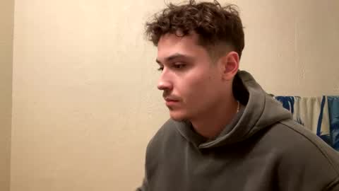 Snapshot of yungstudbev chatting on February 2025 11:30:01 PM yungstudbev online show from February 2025 11:30:01 PM