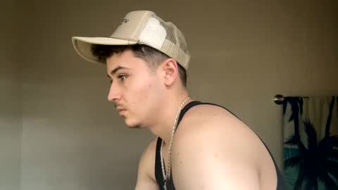 Snapshot of yungstudbev chatting on February 2025 06:20:01 PM yungstudbev online show from February 2025 06:20:01 PM