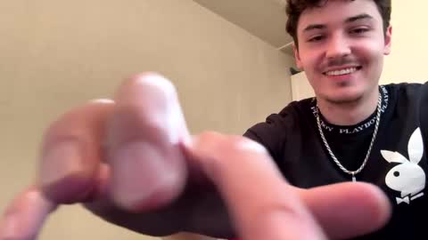 Snapshot of yungstudbev chatting on October 2025 08:07:02 PM yungstudbev online show from October 2025 08:07:02 PM