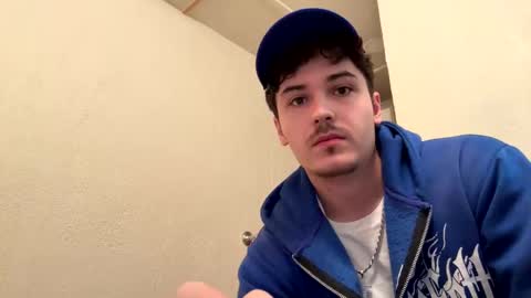 Snapshot of yungstudbev chatting on October 2025 05:54:01 PM yungstudbev online show from October 2025 05:54:01 PM