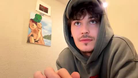 Snapshot of yungstudbev chatting on December 2025 12:40:01 AM yungstudbev online show from December 2025 12:40:01 AM