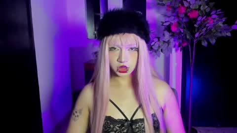 Yuri Kay online show from May 2026 07:53:02 PM
