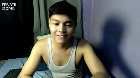 Snapshot of yuri_nation chatting on December 2024 01:58:02 AM yuri nation online show from December 2024 01:58:02 AM