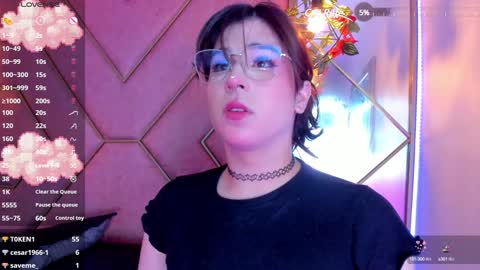 Snapshot of yuri_stars chatting on February 2025 09:18:02 PM Yuri Stars online show from February 2025 09:18:02 PM