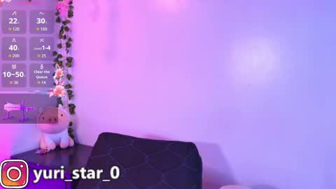 Snapshot of yuri_stars chatting on October 2025 04:55:02 AM Yuri Stars online show from October 2025 04:55:02 AM