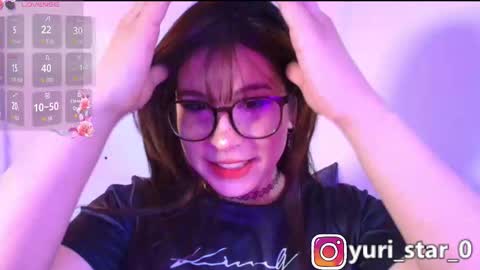 Snapshot of yuri_stars chatting on November 2025 03:51:02 AM Yuri Stars online show from November 2025 03:51:02 AM