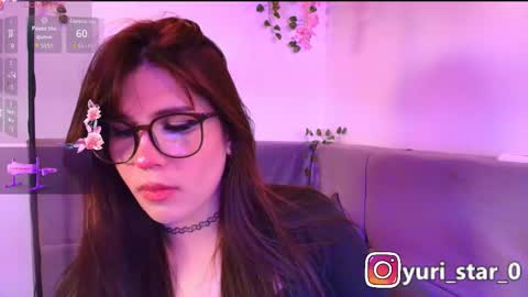 Snapshot of yuri_stars chatting on November 2025 02:43:02 PM Yuri Stars online show from November 2025 02:43:02 PM