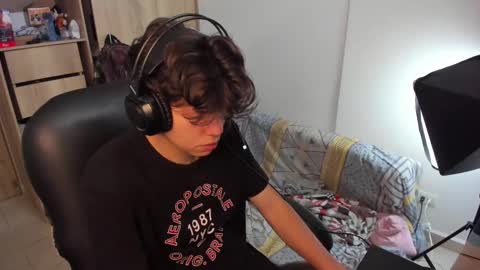 yurii_moody online show from October 2025 03:13:01 PM