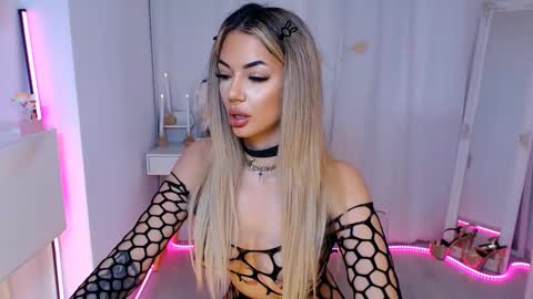 Snapshot of yuukenzi chatting on February 2025 10:08:02 AM Maria online show from February 2025 10:08:02 AM