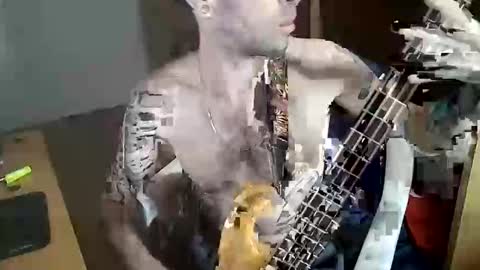 Yuumi online show from October 2025 08:40:01 PM