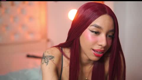 Yuyi Cam online show from September 2025 03:07:02 AM