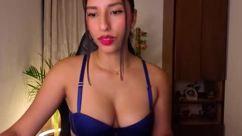 yuzii Im new to these pages so I hope you guys are kind to me. online show from March 2026 02:38:02 AM