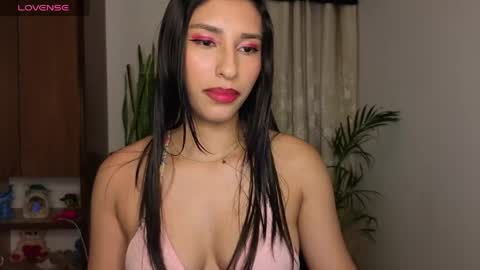 yuzii Im new to these pages so I hope you guys are kind to me. online show from April 2026 11:27:02 PM