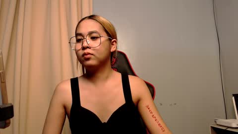 Snapshot of yvannasilva18 chatting on January 2025 11:17:01 AM jai online show from January 2025 11:17:01 AM