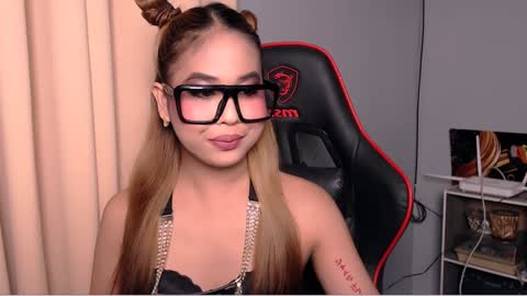 Snapshot of yvannasilva18 chatting on February 2025 03:12:01 AM jai online show from February 2025 03:12:01 AM