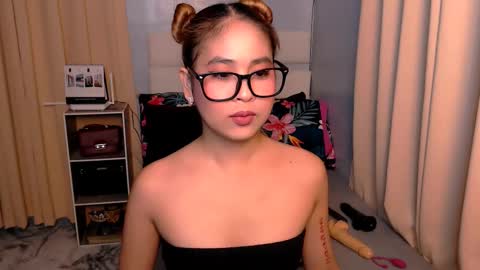 Snapshot of yvannasilva18 chatting on February 2025 11:55:01 AM jai online show from February 2025 11:55:01 AM