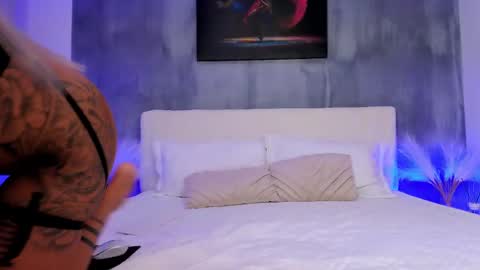 YviAnn online show from February 2025 09:31:01 AM