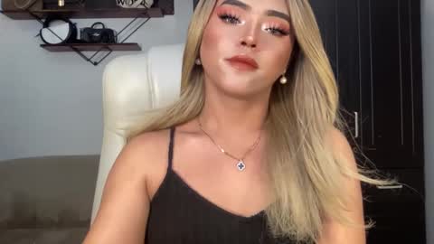 Miss Cali online show from December 2024 01:21:01 AM