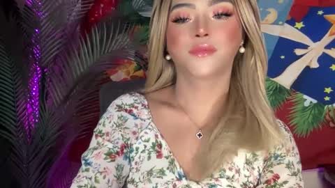 Miss Cali online show from December 2024 07:35:01 PM