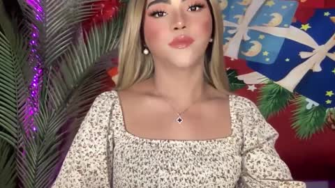 Miss Cali online show from December 2024 07:32:02 PM