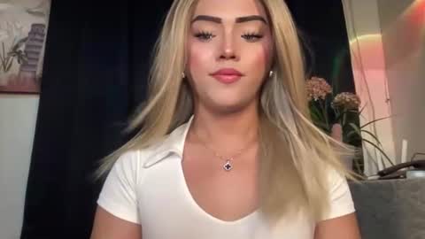 Miss Cali online show from September 2025 09:26:02 PM