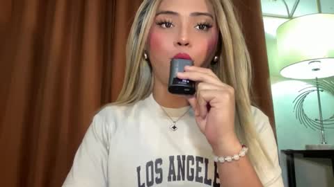 Miss Cali online show from October 2025 02:31:01 AM