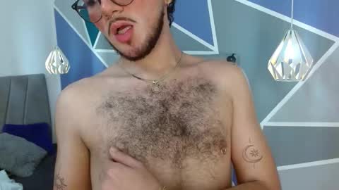 Zack  online show from October 2025 06:13:01 AM