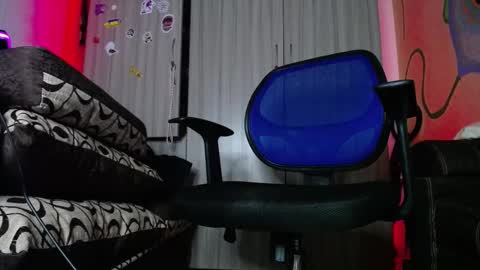 Zac Freelance model online show from February 2025 07:01:02 AM