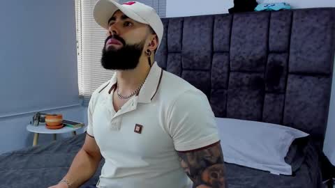 Richard online show from February 2025 03:35:01 PM