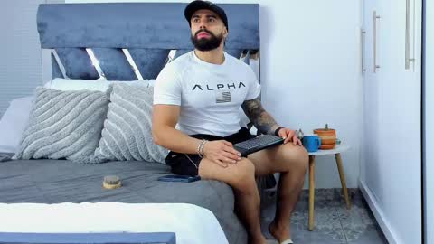 Richard online show from October 2025 03:02:02 PM