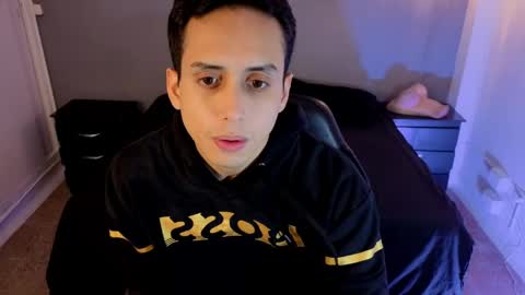 zack_isback online show from May 2026 07:30:01 PM