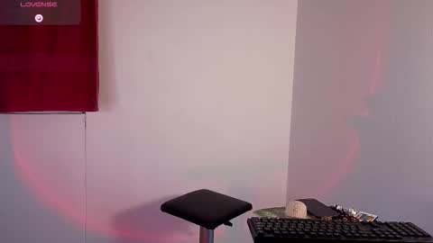 Snapshot of zackary_025 chatting on February 2026 10:04:01 AM Zack online show from February 2026 10:04:01 AM