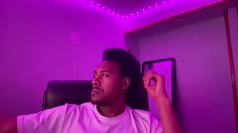 Snapshot of zackharden45 chatting on April 2026 06:25:01 AM zackharden45 online show from April 2026 06:25:01 AM