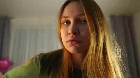 Marina online show from November 2025 12:04:01 PM