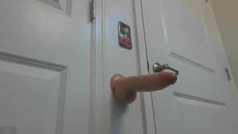 Snapshot of zaddypeg123 chatting on October 2025 05:21:02 AM zaddypeg123 online show from October 2025 05:21:02 AM